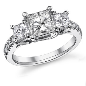 3.04ct (6.5mm/4.5mm) Princess cut Lab Grown Diamond 3-Stone Ring